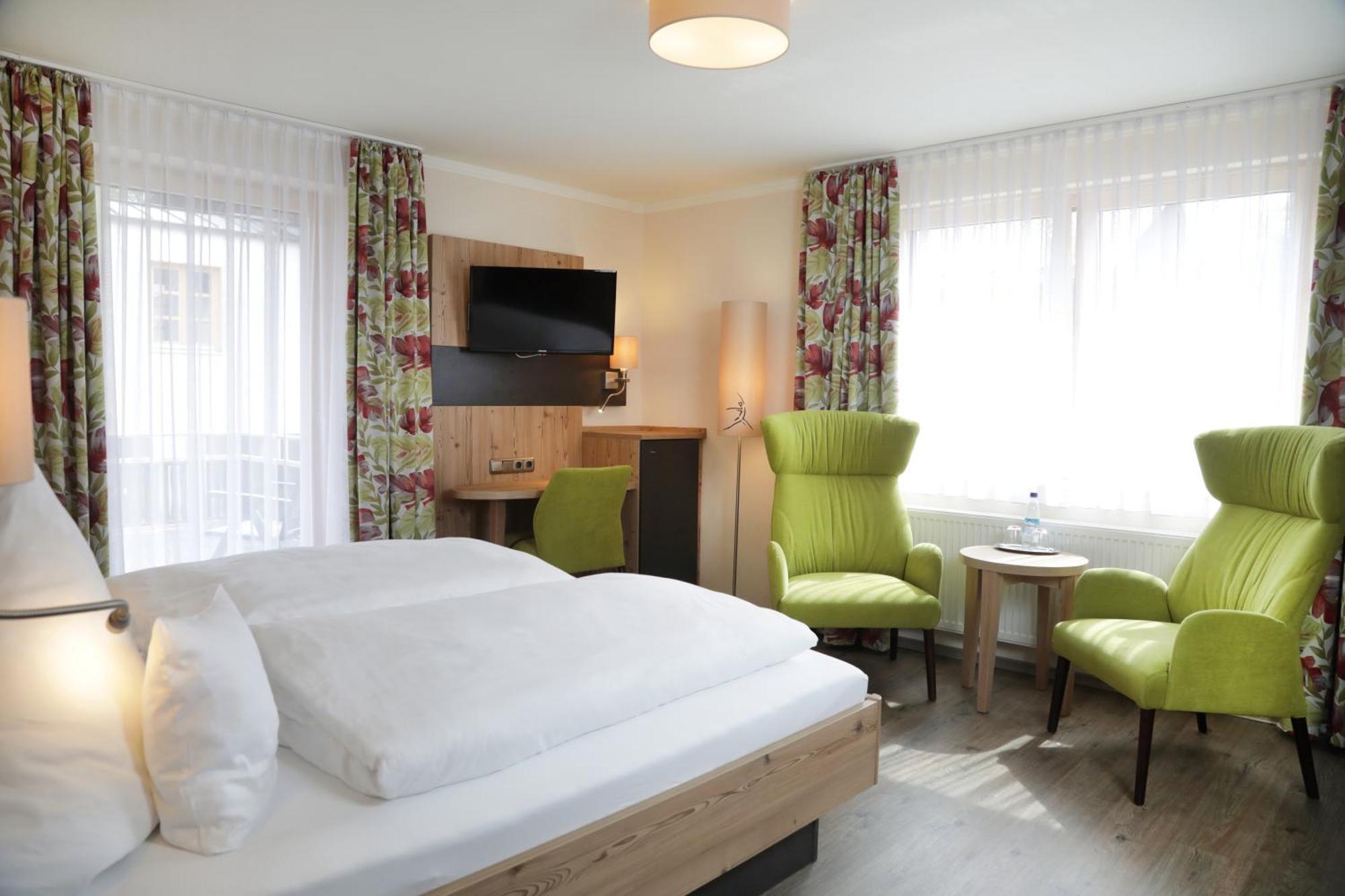 Hotel Das Bayerwald Lam Exterior photo