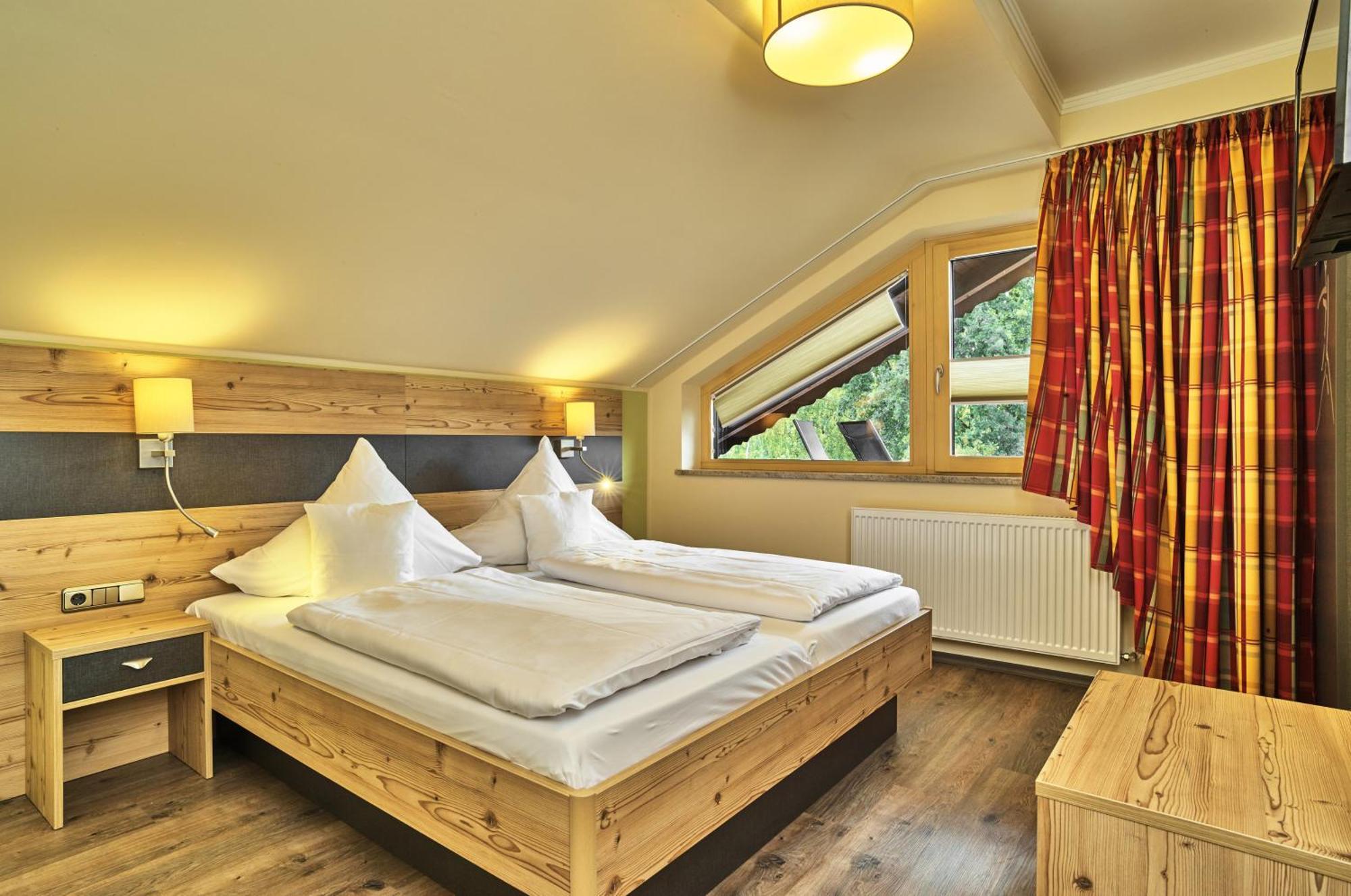 Hotel Das Bayerwald Lam Exterior photo