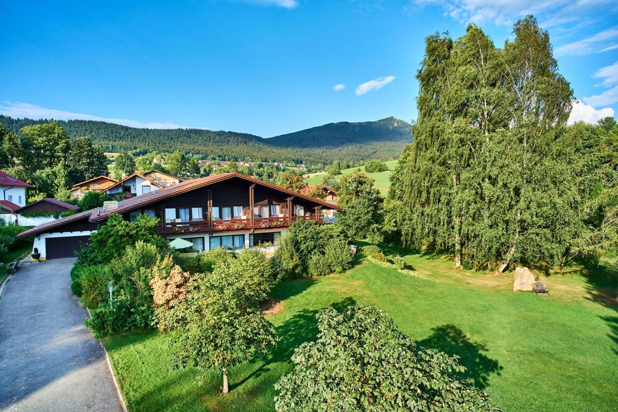 Hotel Das Bayerwald Lam Exterior photo